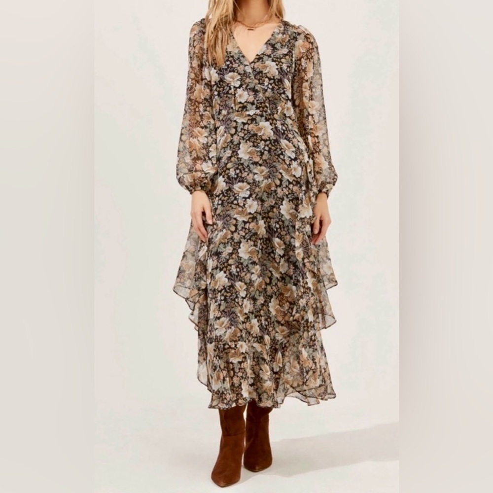 ASTR the Label Raleigh Midi Dress in Black Multi Floral, Size S